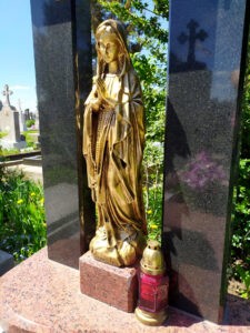 бронзова скульптура на памятник