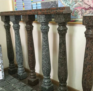 Балясини для сходів