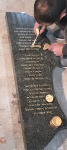 Детальніше про статтю Щоб замовити пам’ятник в нашій майстерні