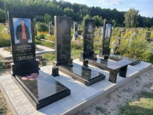 Детальніше про статтю Замовити пам’ятник у Луцьку від виробника — Луцька майстерня пам’ятників