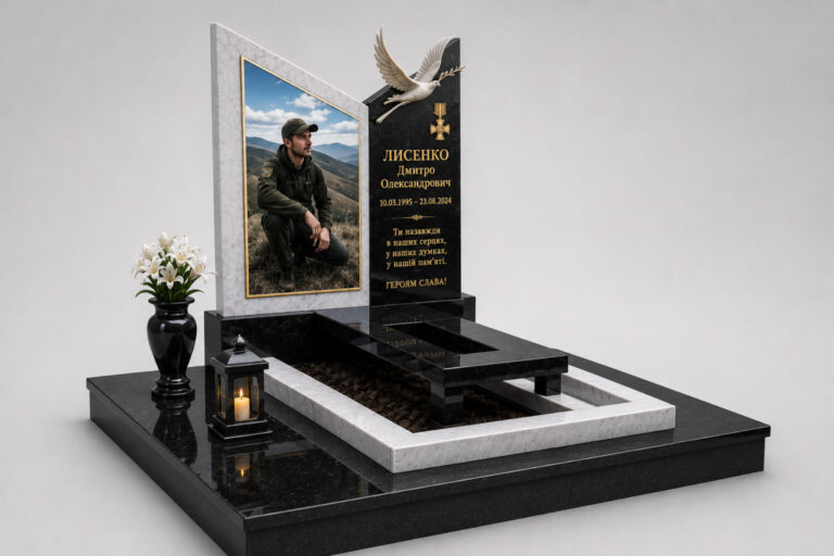 Памятник військовому Луцьк